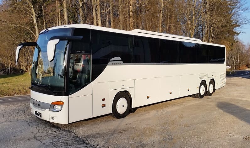 Heves: Buses hire in Hatvan in Hatvan and Hungary